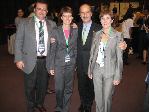 Foto: La delegacin de Think Gaur con Jose Mara Figueres 