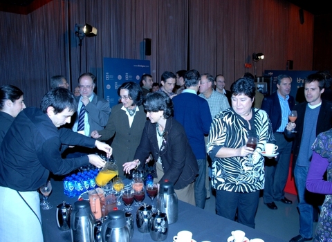 Foto: Tras el encuentro  se ofreci a los asistentes una degustacin de platos innovadores